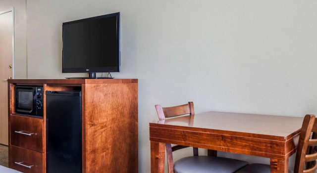 Standardowy czteroosobowy pokój Comfort Inn