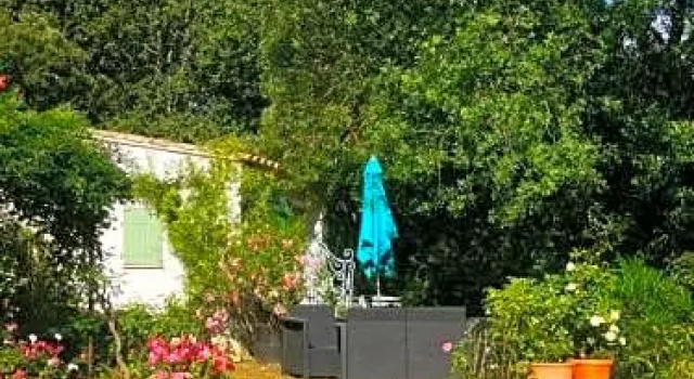 Les Chênes