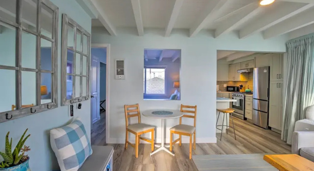 Chic Bay View Condo < 10 Miles to Dtwn San Diego!, Забронировать Апартаменты/квартира Апартаменты Сан-Диего, рядом с Спортивный центр Ocean Beach Athletic Area, Апартаменты/квартира