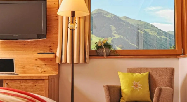 Двухместный номер Deluxe с балконом и с видом на горы Hotel Barbarahof Saalbach mit Joker Card
