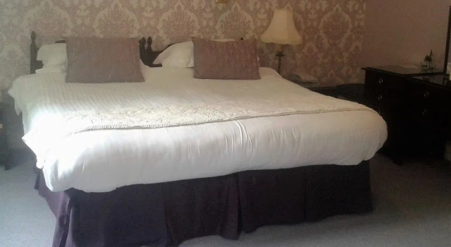 Kildrummy Park Castle Hotel, Prenota Hotel Alford 