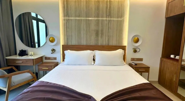 Coral Strand Smart Choice Hotel
