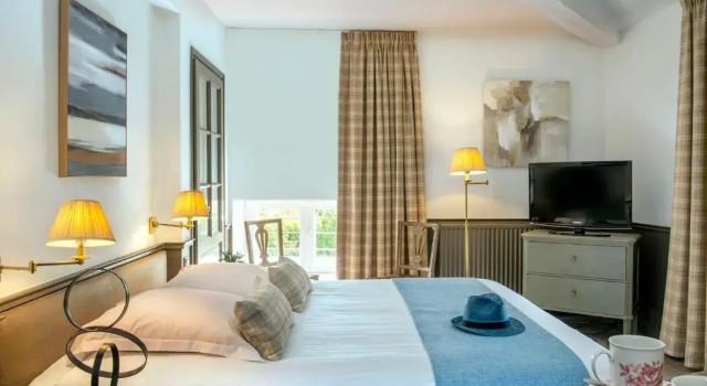 Двухместный номер Classic Château de Courban and Spa Nuxe