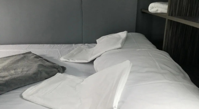 Четырёхместный номер Standard ERVoruto Hostel Makati