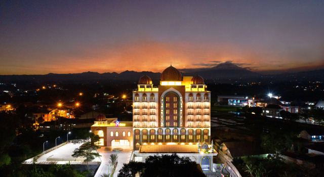 Alhambra Hotel & Convention, BW Signature Collection, Book Hotel Cikunten 