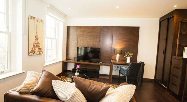 Beautiful Luxury Central London 2 bed, Забронировать Отель Отели Лондона 4 звезды, рядом с Станция метро Shadwell, 4*