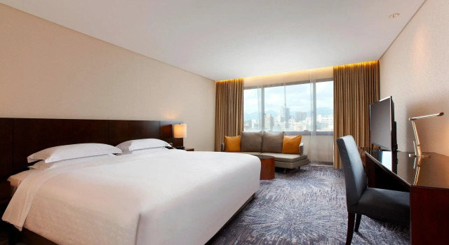 Двухместный номер Premier Sheraton Grand Taipei Hotel