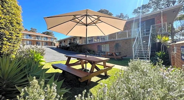 Кровать в общем номере Ocean View Motor Inn Merimbula