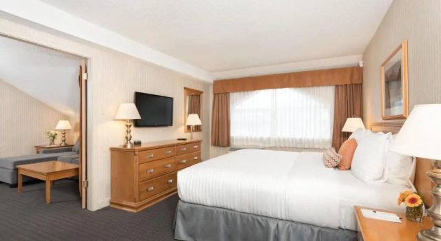 Люкс Premium c 1 комнатой Listel Whistler, a Coast Hotel