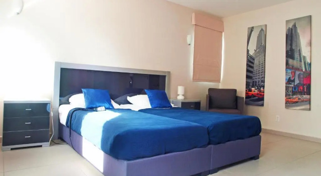 Tropical villa Curoyal near the beach, Забронировать Отель Бизнес-отели Виллемстад, рядом с Jan Theil, 4* 5*