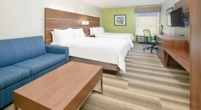 Четырёхместный номер Executive Holiday Inn Express - Hope by IHG