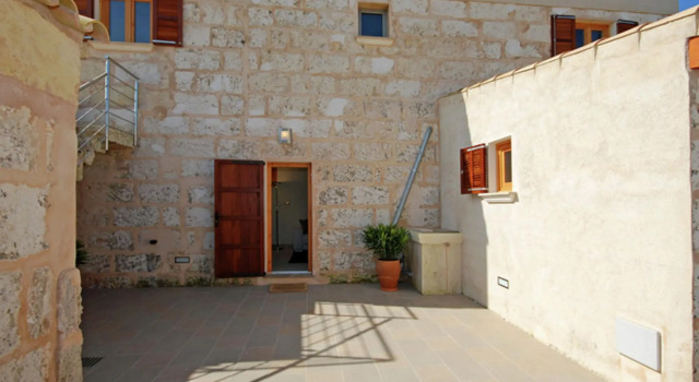 Modern Holiday Home With Private Swimming Pool