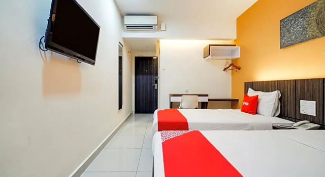 Люкс Superior OYO 89683 GM Holiday Hotel Permai Jaya