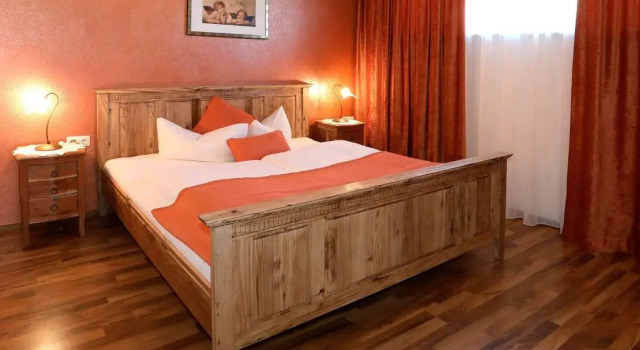 Chalet Claudia, Rezerwuj Chalet Hotele w Tyrol z parkingiem, Parking