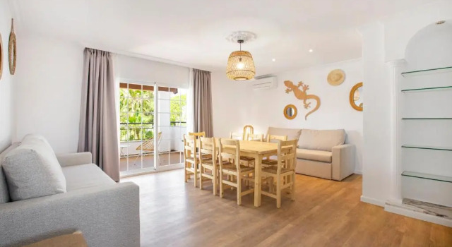 Апартаменты Apartamentos Los Arcos