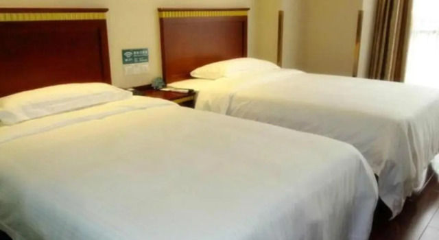 Двухместный номер Standard GreenTree Inn Shangrao Wuyuan Bus Station Tang Village Express Hotel