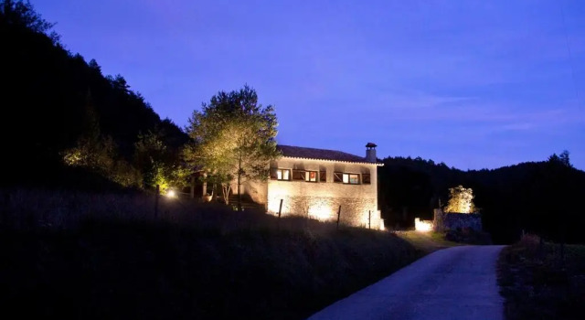 Mas Pinoses, Prenota Hotel Les Llosses Ripolles