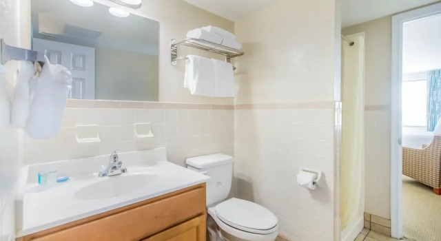 Четырёхместный номер Standard с 2 комнатами с видом на залив Beachside Resort Panama City Beach