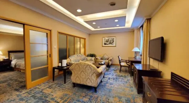 Люкс Zhongtian Huanghai Hotel