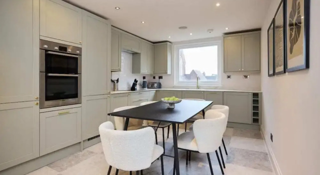 The Kensal Green Place - Modish 2bdr Flat With Study Room, Varaa Huoneisto Asunnot kohteessa Merseyside, Huoneisto