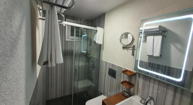 Двухместный номер Standard с видом на бассейн The ABC Hotel