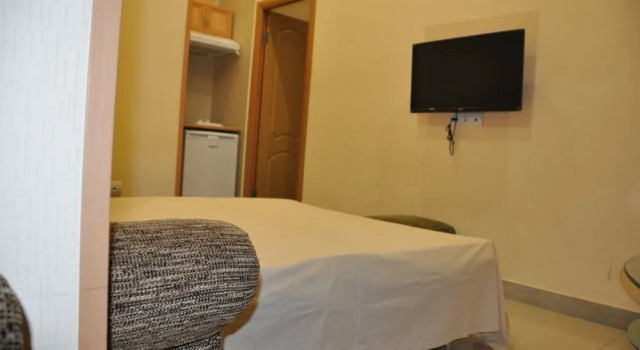 Anika Suite