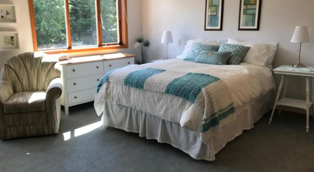 Bayview Bed and Breakfast, Prenota Bed & breakfast Mill Bay Vancouver Island