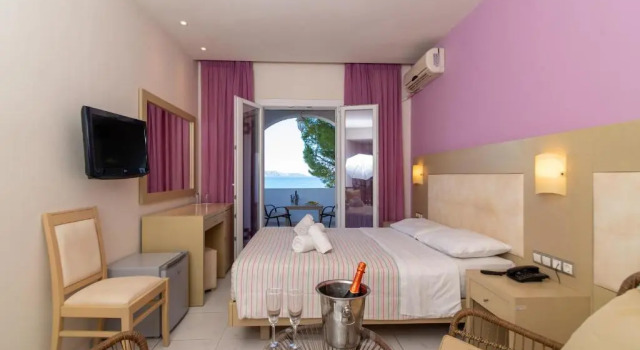 Двухместный номер Standard с видом на море Отель Porto Koukla Beach