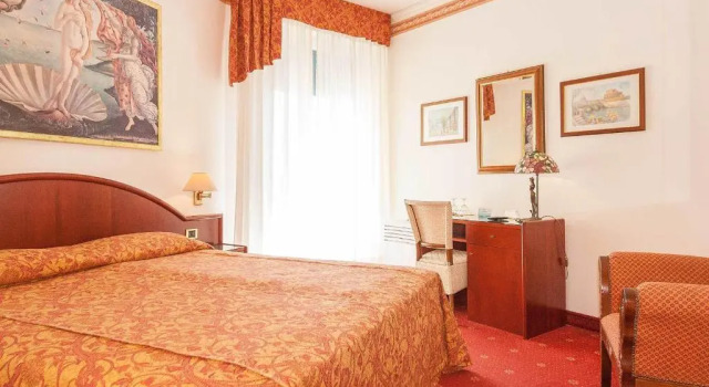 Двухместный номер с частичным видом на море Hotel Napoleon