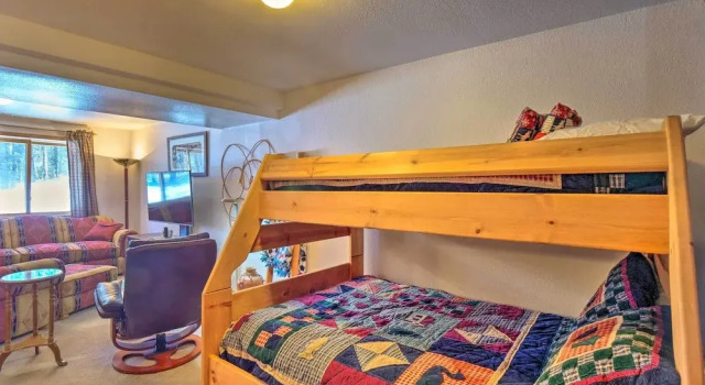 22str-00047 Fairplay Cabin w/ Deck on 3 Acres!, Réserver Maison de vacances Fairplay Colorado