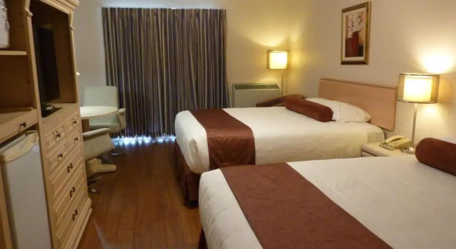 Четырёхместный номер Standard Motel Becancour