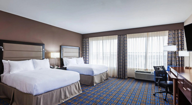 Четырёхместный номер Standard Clarion Hotel The Colony - Plano West