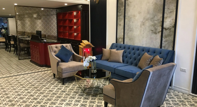 Golden Rooster Hotel