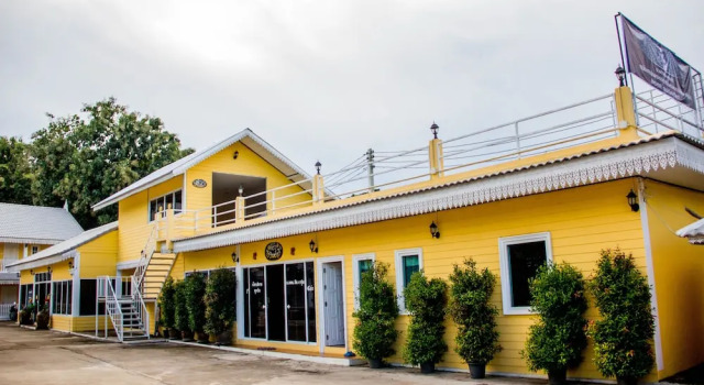 Raiwin Buri Resort, Забронировать Курортный отель  
