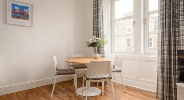 London Road Apartment, Забронировать Апартаменты/квартира Апартаменты Эдинбурга, рядом с Холирудское абатство, Апартаменты/квартира