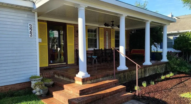 Laurel Street 323
