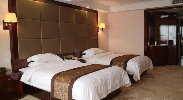 Shaanxi Huijin Business Hotel