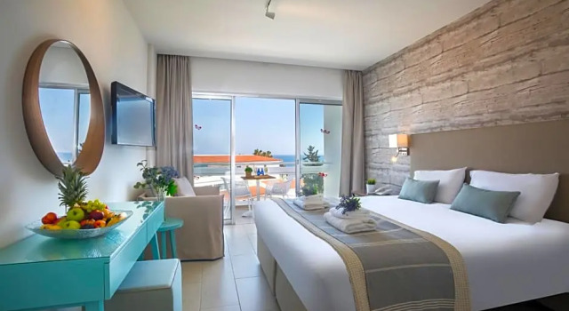 Двухместный номер Standard с балконом Leonardo Plaza Cypria Maris Beach Hotel & Spa