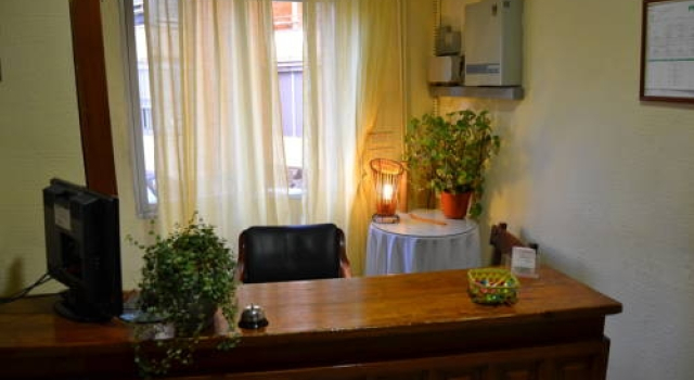 Hostal Hernán Cortés, Book Hotel Billige hoteller i Caceres Province