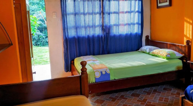 Puerto Quito Lodge - Las Iguanas, Забронировать Отель Отели Пуэрто-Кито с бассейном, Бассейн