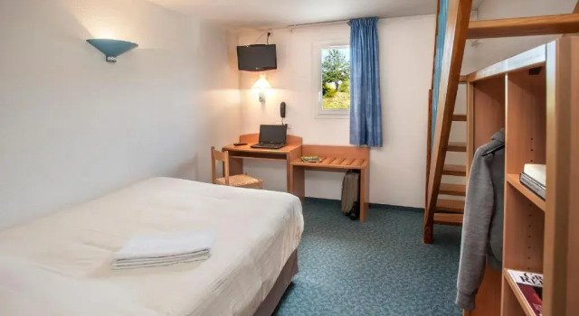 Семейный номер Standard Brit Hotel Essentiel Saint-Flour