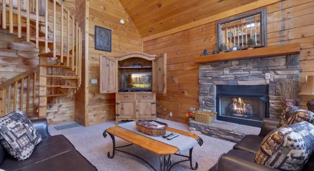 Коттедж Wildwood Cove, 2 Bedrooms, Fireplace, WiFi, Jetted Tub, Hot Tub, Sleeps 6