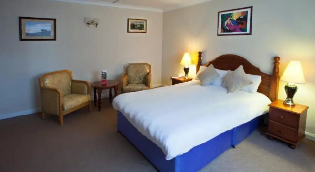 Двухместный номер Royal Court Hotel