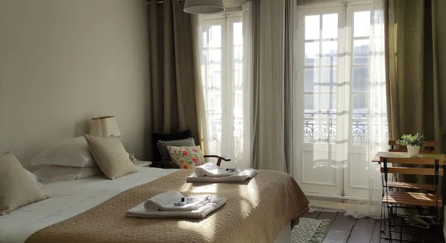 Студия Grand с балконом и с красивым видом из окна VIVA Porto Tile Studios
