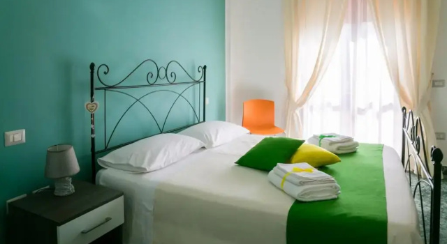 B&B Menta e Limone, Book Bed and Breakfast SPA-hoteller i Salerno, SPA