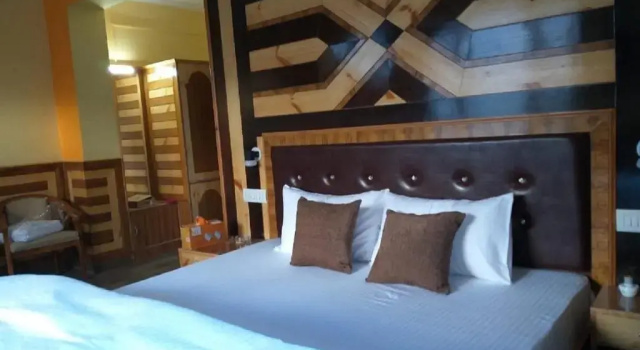 Monal Residency by StayApart, Buchen Sie Hotel Kalpa 