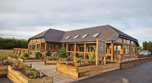 Barn-sleeps 4-parking-near Alton Towers/peak Dist