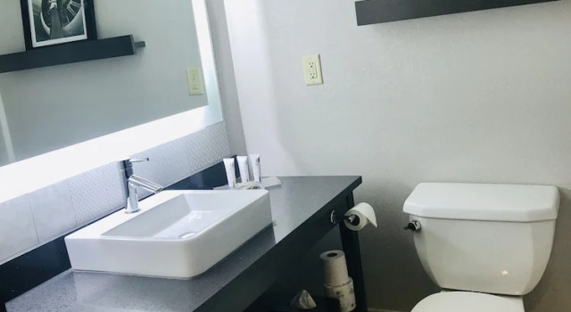 Двухместный номер Standard Country Inn & Suites by Radisson, Warner Robins, GA