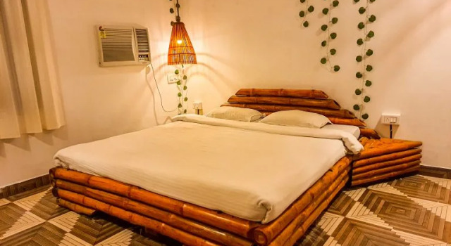 The Village Resort, Prenota Resort Calcutta 