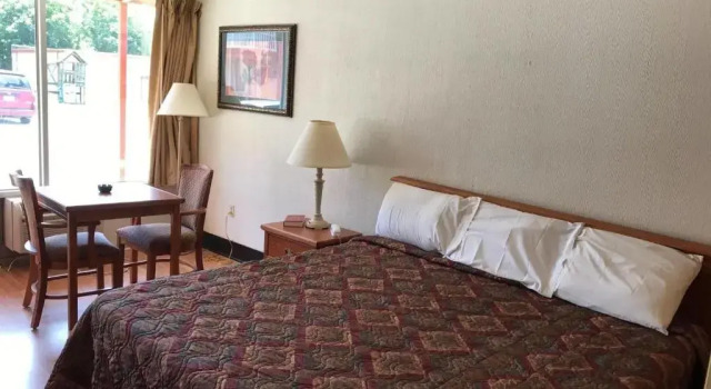 Номер Standard Daniel Boone Motor Inn